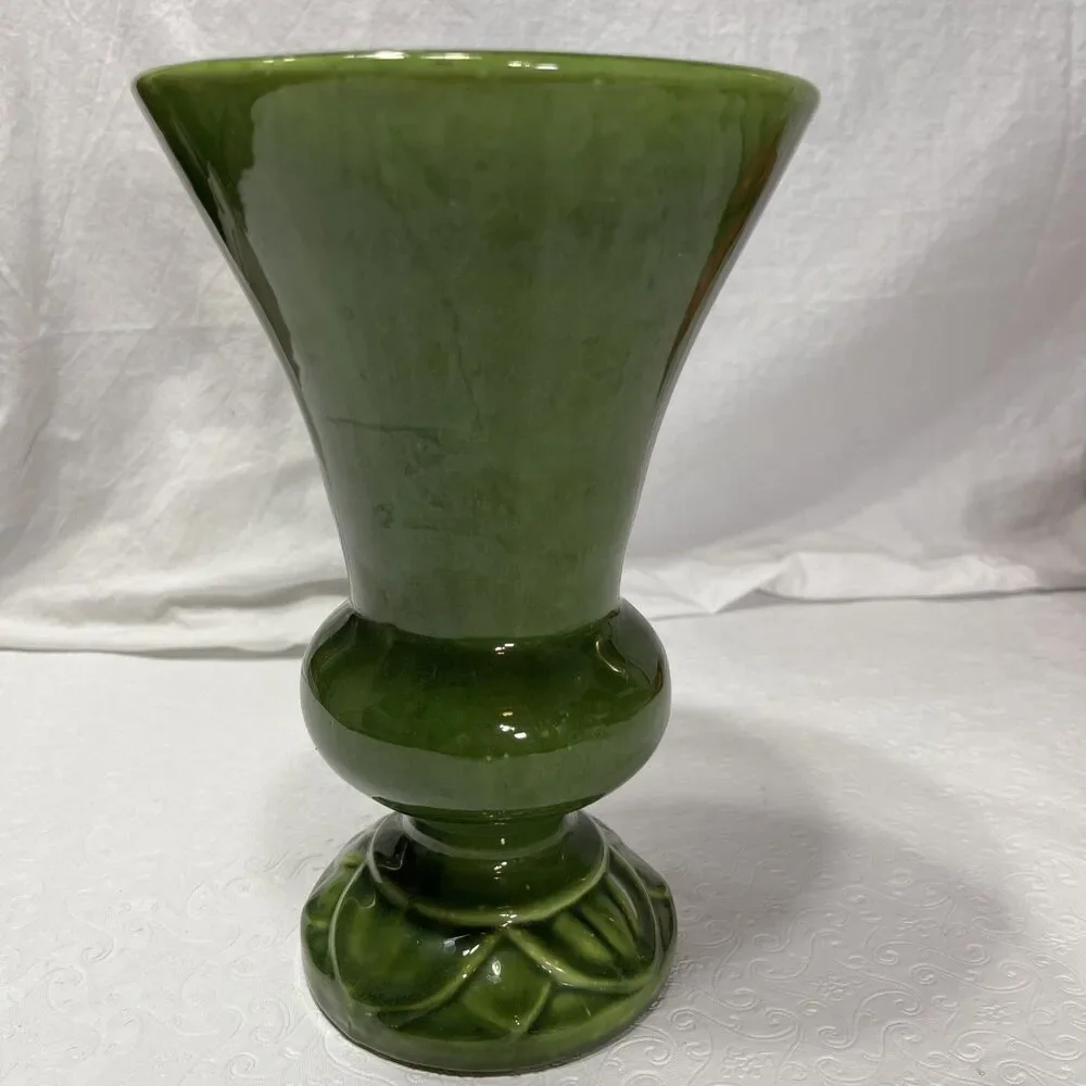 Vintage Mid Century Haeger Art Pottery Avocado Green Pedestal Ceramic Vase 9.5in